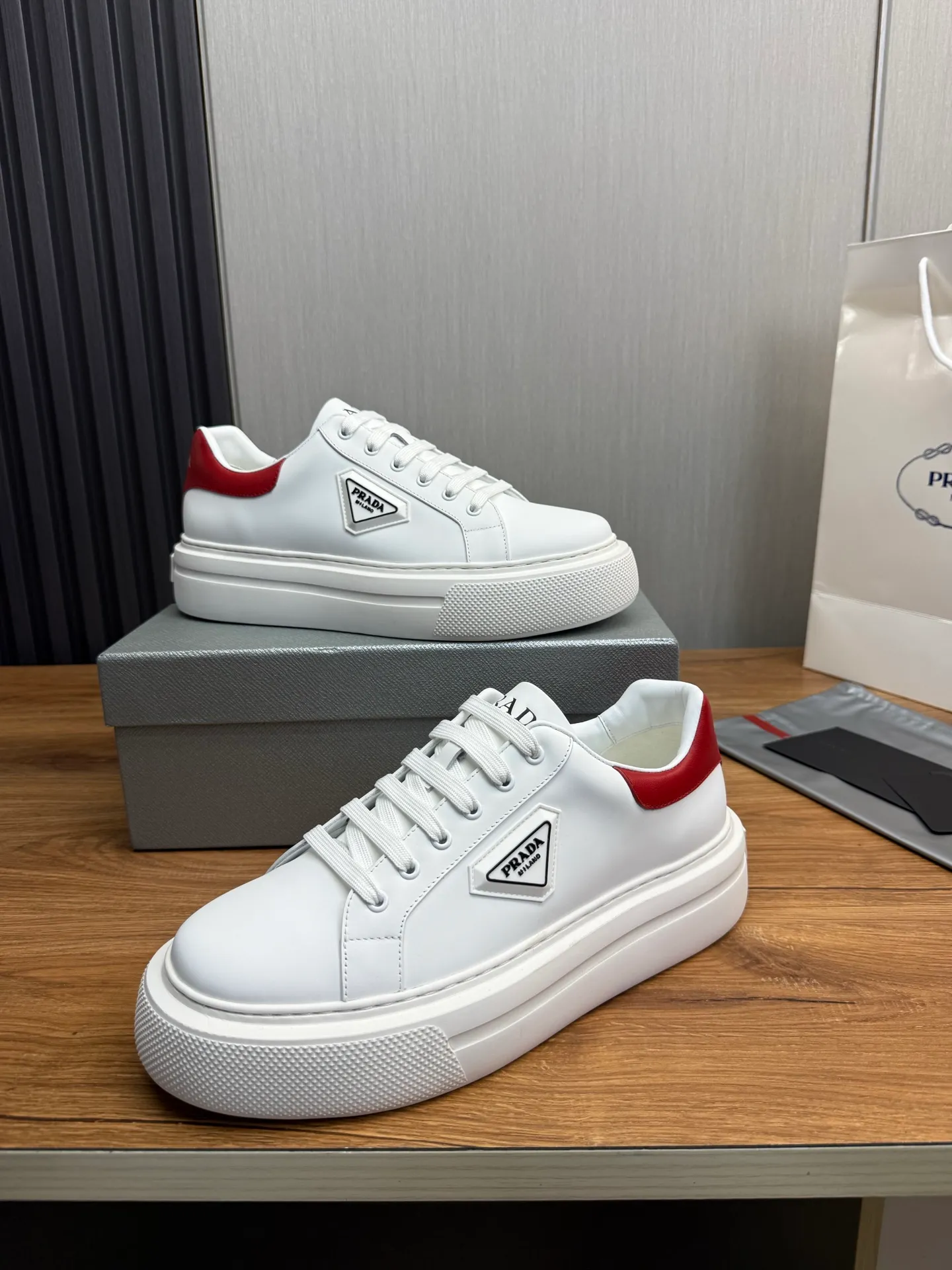 Men's shoes 💰560💰 [PRADA] Men's shoes are popular in the counter, official website is synchronized, 1 high-quality shipment ✔️Original cowhide upper + cowhide lining, 1🆚1 replica, original sole, 38-45 (45 customized, non-refundable)